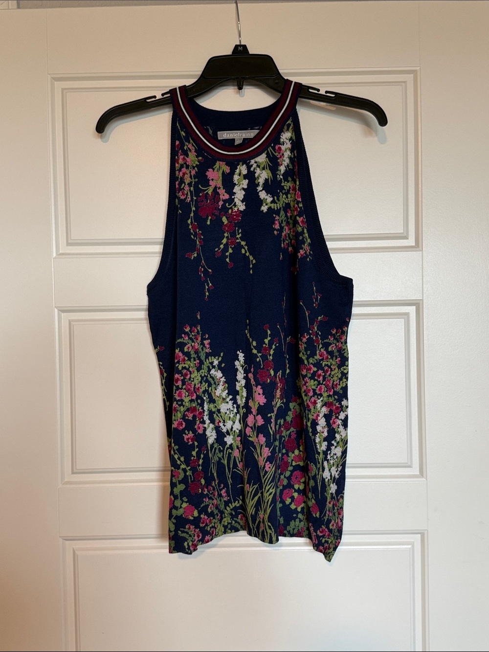 Daniel Rainn Navy Floral High-Neck Tank Top Size Large